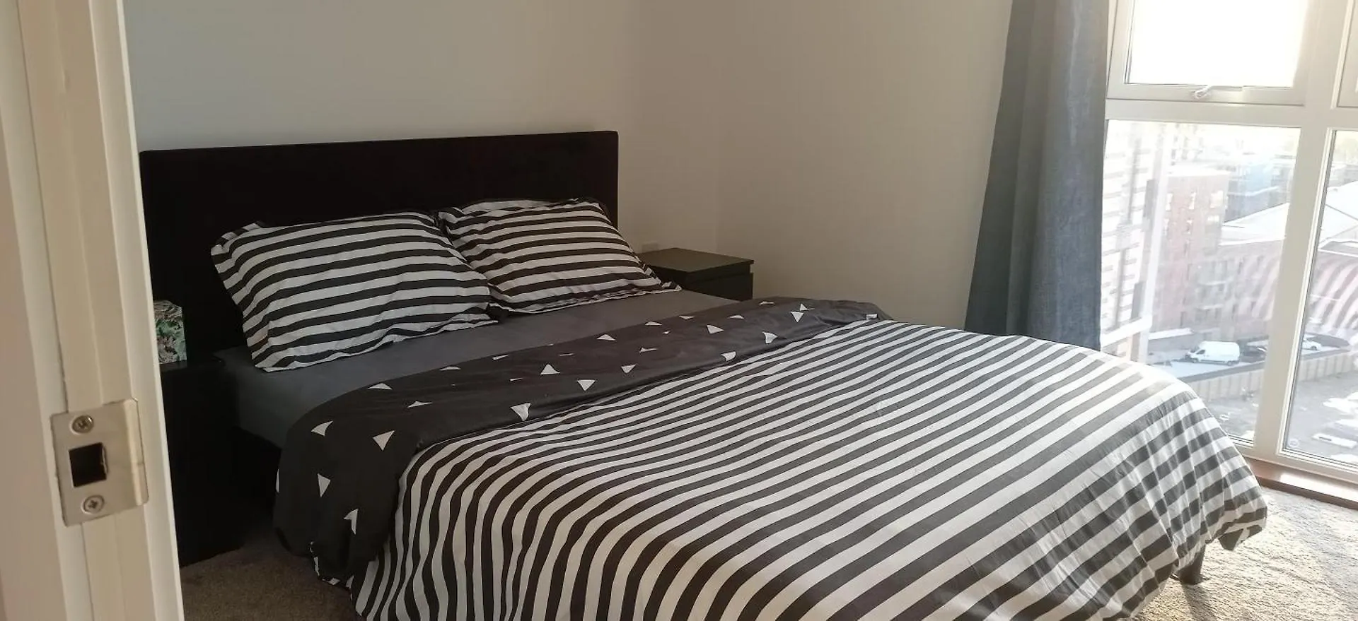 London Serviced Accommodation X Rm13 X Dm 4 Weekly X Monthly Offers Dagenham United Kingdom